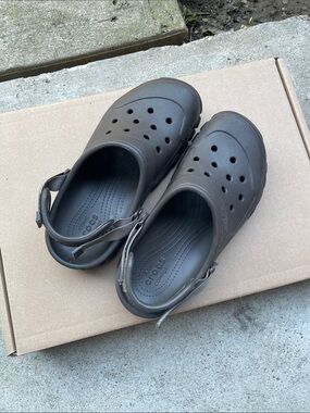 💥NI💥 CROCS Brown Classic Clog with Heel Strap